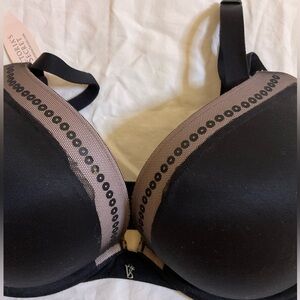 ❌NEW LISTING ❌ FABULOUS by VS Bra -NWT